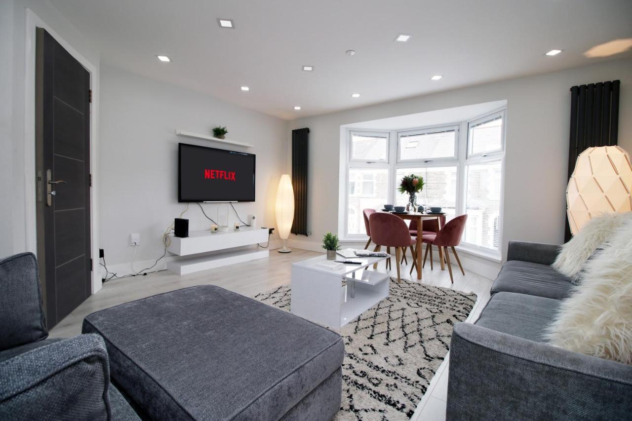 New 2 Bed Comfort - Functional - Secure - Private Cardiff Exterior foto